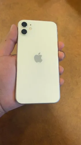iPhone 11 de 64 gb bateria 69%