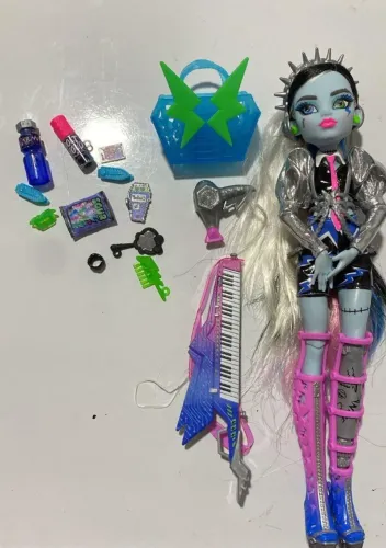 Frankie Stein Amped Up G3 Monster High