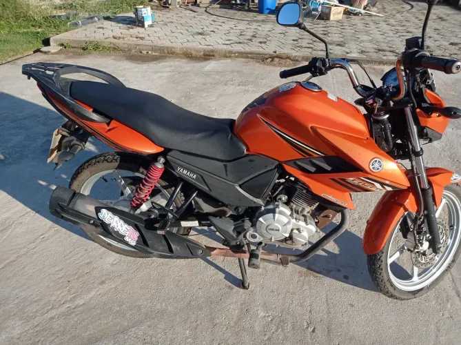 Fazer 150 top