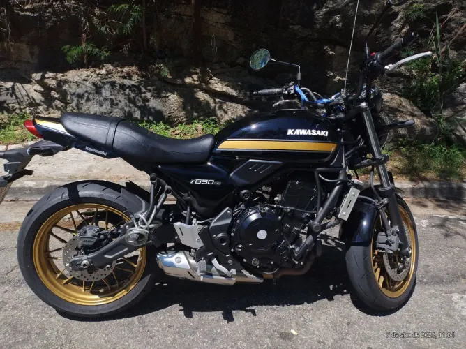 Z650 RS 2025 só 2300km