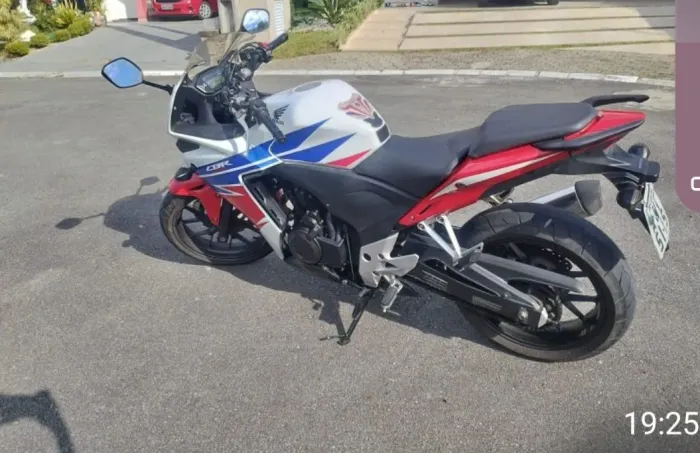 Vendo moto modelo 2015