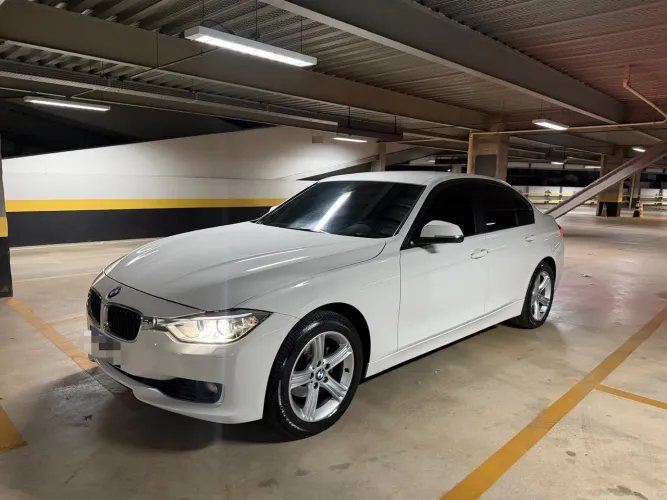 BMW 320I A Modern/sport TB 2.0/a.flex 16V 4P 2013