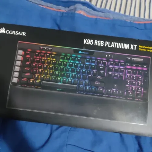 Teclado Corsair K95 Platinum XT