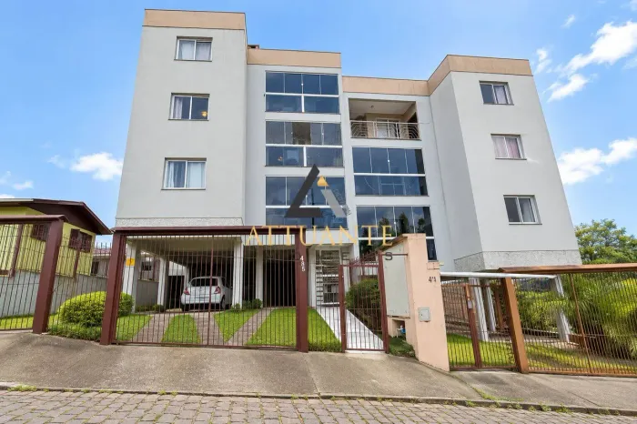 Apartamento com 3 dormitórios, sacada com churrasqueira e 4 vagas no Jardim