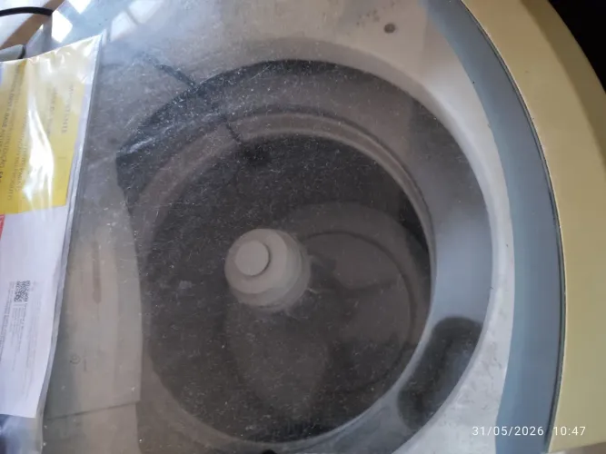 Máquina para retirada de peça