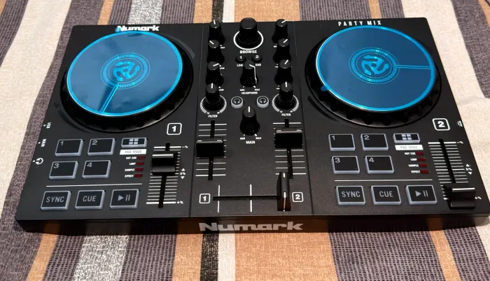 Numark Party Mix II