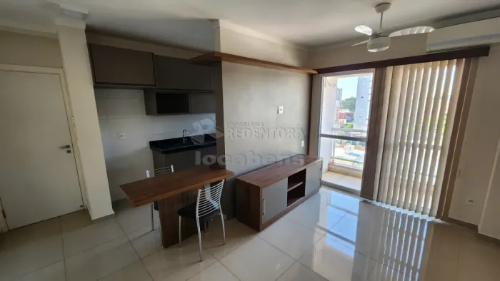 Jardim Walkiria - Apartamento para locação com 01 dormitório com closet, sacada e cozinha