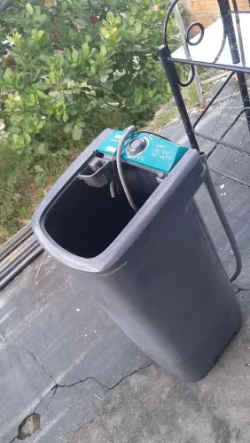 Vendo um tanquinho usado