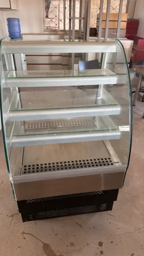 Vitrine estufa semi-nova