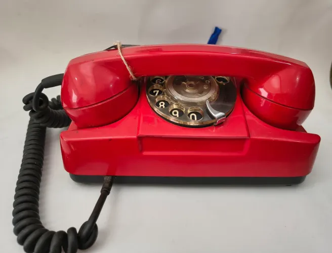 Telefone de mesa vintage com discador