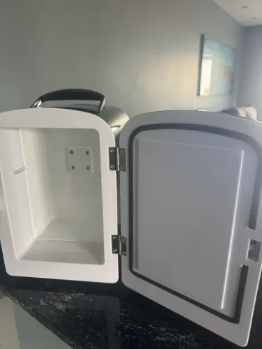 Mini Geladeira Portátil 12vts/110v