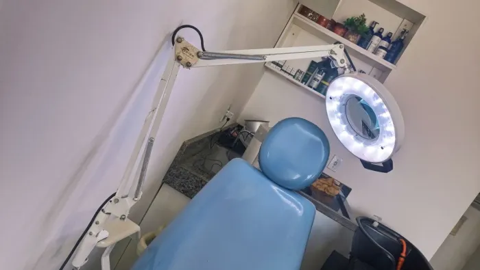 Lupa Articulada com LED - Usada