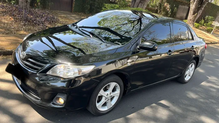 Toyota Corolla GLI 1.8 Flex 16V Aut. 2014