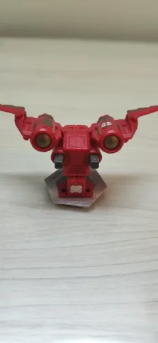 Bakugan Pyrus Jetkot Leia o anuncio
