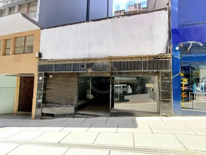 Loja com 400m² para alugar no Centro Histórico de Porto Alegre