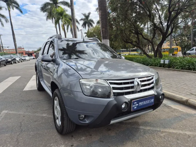 Renault Duster Dynamique 2.0 Hi-flex 16V Aut. 2013