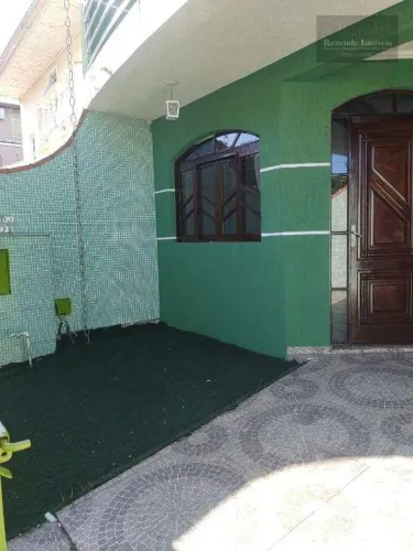 Sobrado com 3 dormitórios à venda, 230 m² por R$ 780.000,00 - Augusta - Curitiba/PR