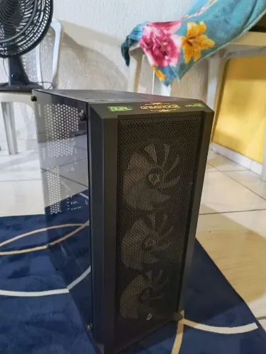 PC GAMER RTX 5060
