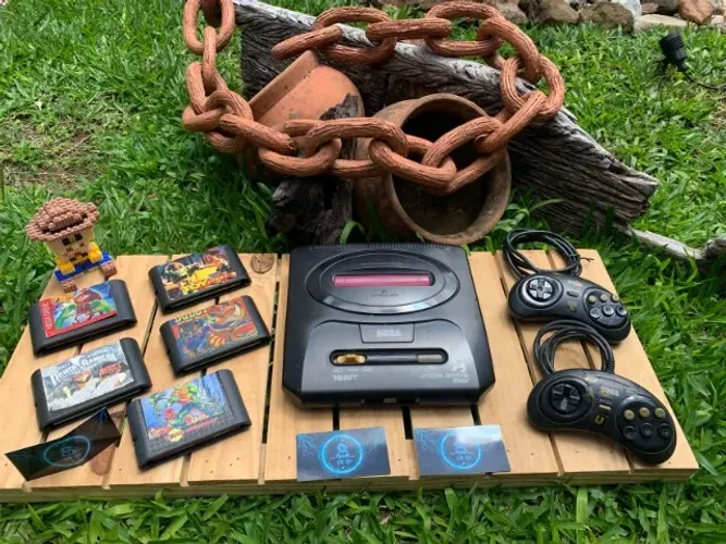 MEGA DRIVE COM MAIS DE 10 JOGOS (FAÇO ENVIO)