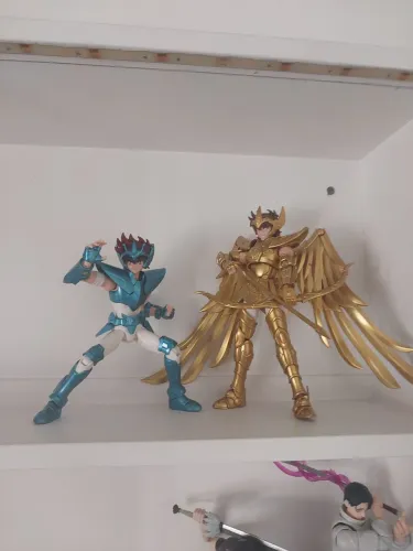 Aiolos e Seiya Blokees