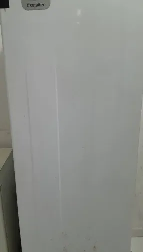 Vendo uns móveis usados