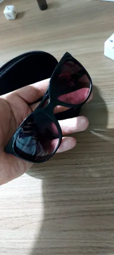 Óculos de Sol feminino Siberian Preto - Modelo 3946 + Estojo Original (Estado de Novo)
