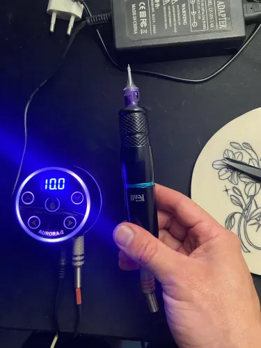 Maquina de tatuagem. Pen 2 Electric ink.