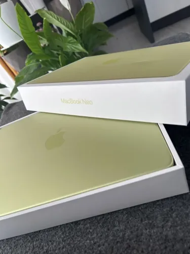 MacBook Neo