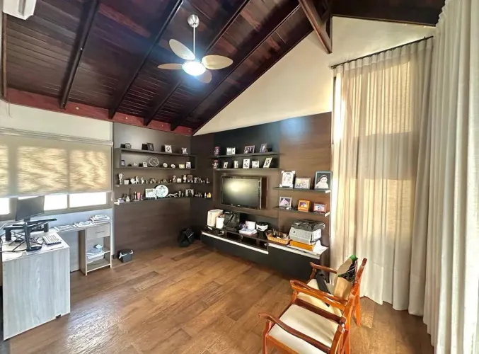 Casa Mobiliada com 4 suites no Alphaville 1