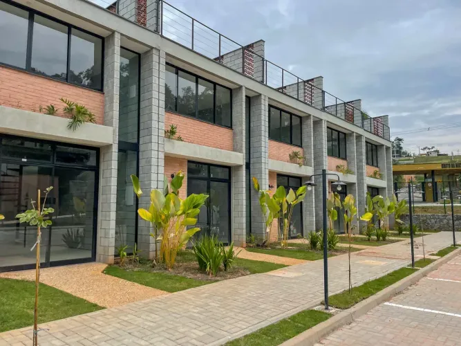 Casa com 2 quartos à venda, 132 m² por R$ 500.000 - Condomínio Ecoloft - Guararema/SP