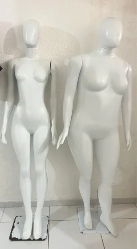 VENDO MANEQUINS FEMININOS 