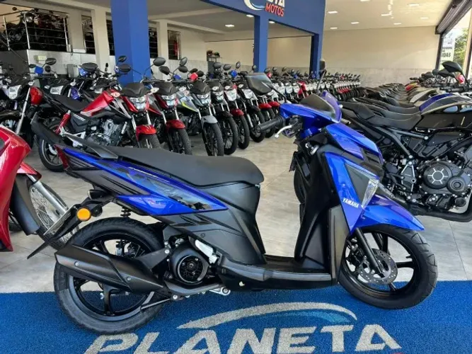 Yamaha NEO 125 modelo 2021, com cambio automático, em excelente estado de conservação!