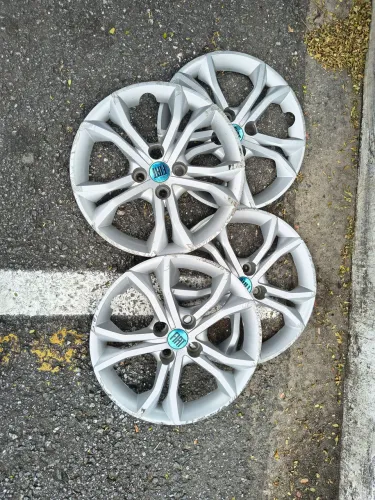 Jogo de calotas original Fiat argo