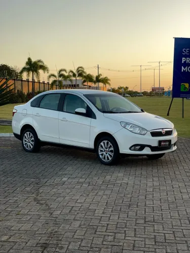 Fiat Grand Siena Attrac. 1.4 EVO F.flex 8V 2015
