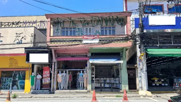 TERRENO COMERCIAL EM FRENTE AO METRÔ ARTUR ALVIM - 300 m² - OPORTUNIDADE PARA INVESTIDORES