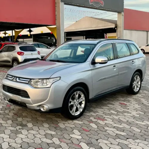 Mitsubishi Outlander 2.0 16V 160cv Aut. 2014