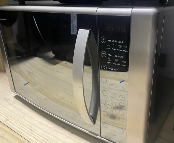 Microondas Eletrolux Aço Inox (Loja)