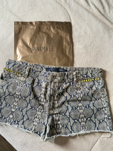 Short Animale original, nunca usado! Peça linda, elegante e em perfeito estado.