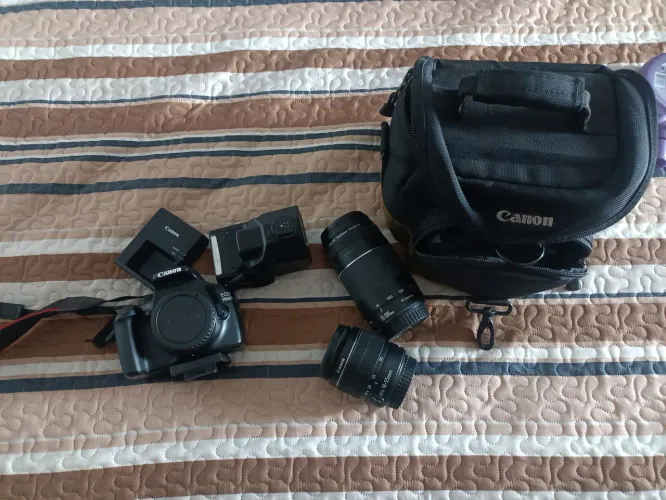 Canon EOS 1100D