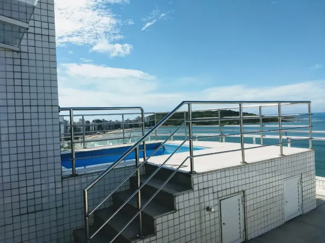 - Valor Diária - Praia do Morro - Piscina e Churrasqueira
