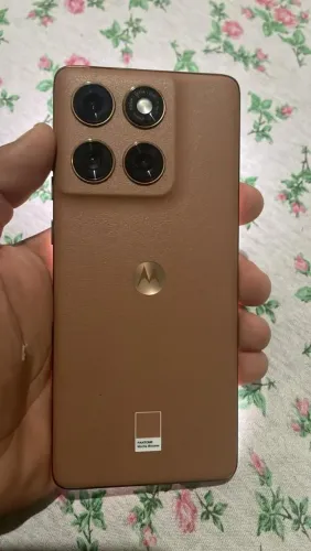 Edge 60 Fusion 1.000