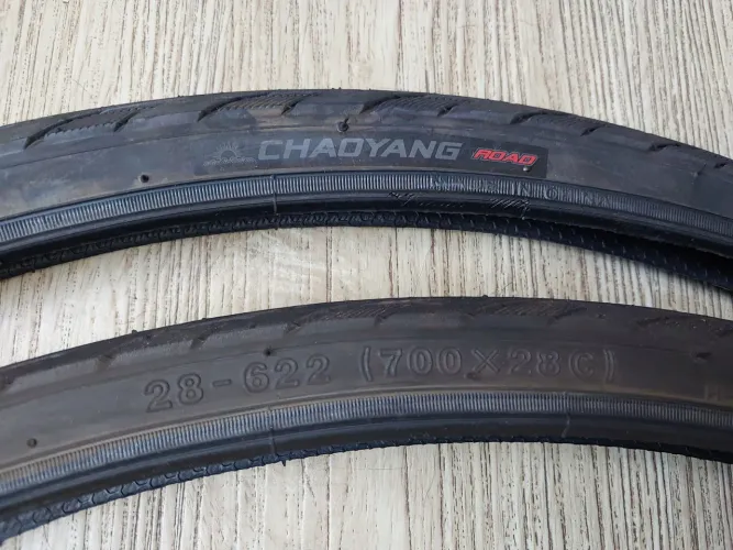 Par Pneus 700x28 Chaoyang Road
