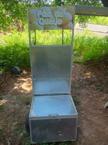 Barraca de pão de queijo e salgados