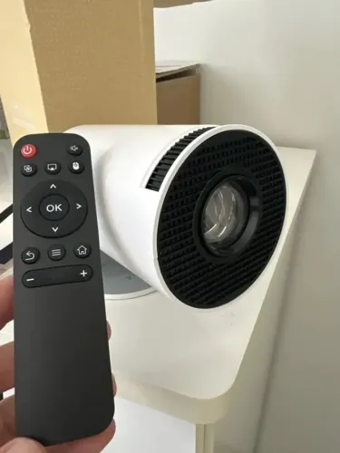 Vendo Projetor 4k Bluetooth Wifi Barbada