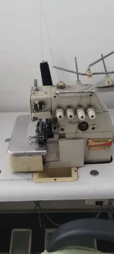 Máquina de costura