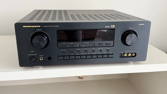 VENDE-SE    MARANTZ   SR 8000  