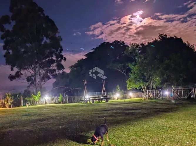 Sitio com casa de 2 dormitórios , com internet a cabo e bela vista, em Nova Santa Rita
