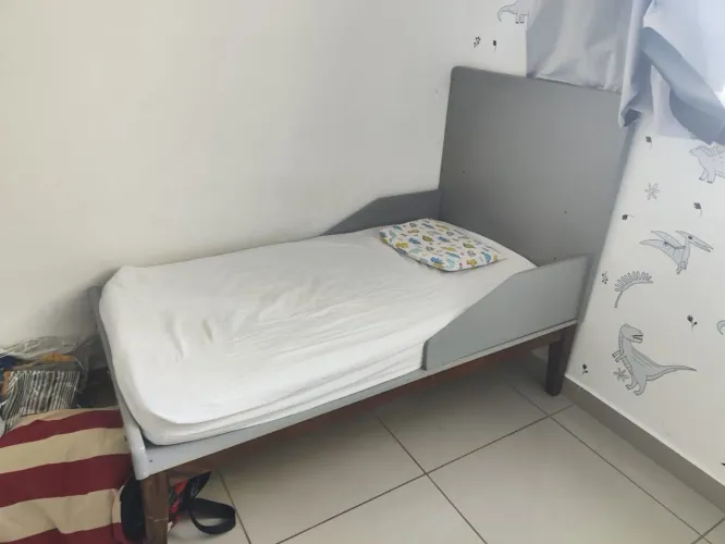 Guarda roupa e cama