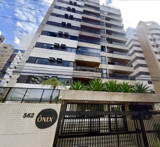 Lenildo Terto VENDE Excelente cobertura 330m2 e 4 vagas Nascente Ponta verde