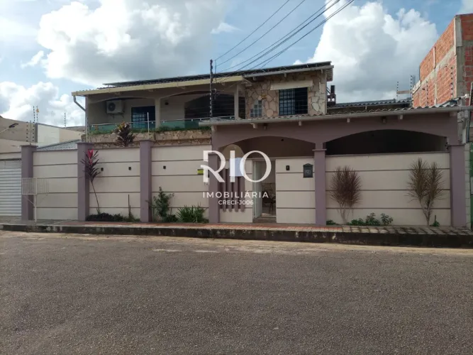 Casa á Venda com 3 Suítes - Vila Ivonete, Rio Branco Acre